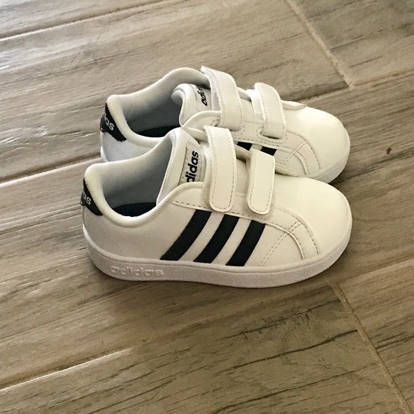 adidas toddler baseline